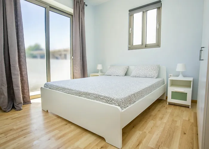 Rhodes Sea 익시아